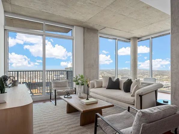 415 Church St APT 2801, Nashville, TN 37219