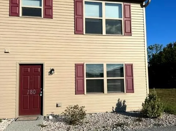 180 Delano Dr, Chambersburg, PA 17201