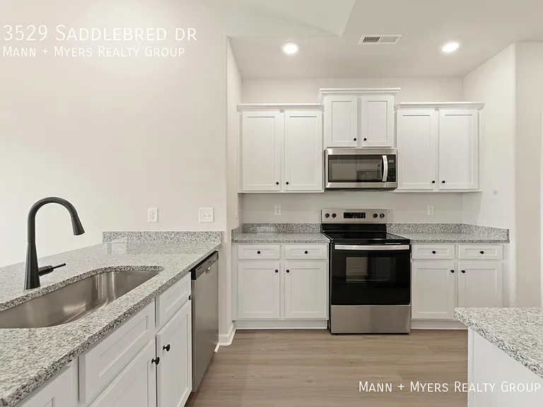 3529 Saddlebred Dr — Photo 4
