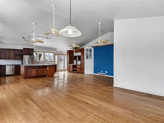 2nd image of 644 East Main Street