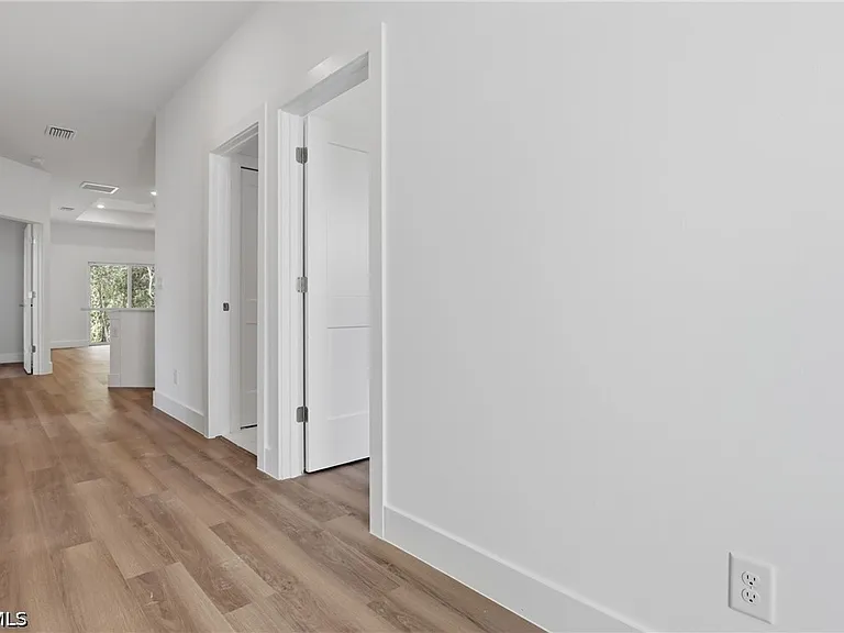4710 27th St SW — Photo 15