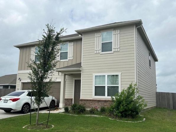 1064 Water Oak Ln