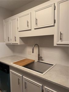 301 Windsor Manor Way UNIT B, Kernersville, NC, 27284