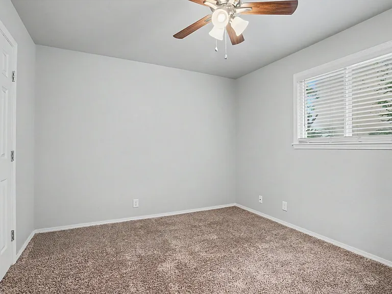 15351 W Highway 66 Hwy #E — Photo 14