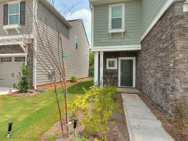 1220 Scotch Meadows Loop — Photo 3
