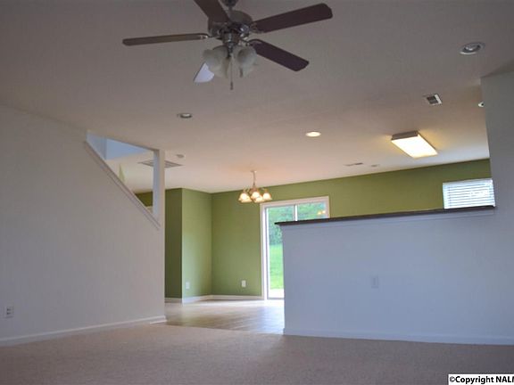 3rd image of 211 Sagebrook Dr