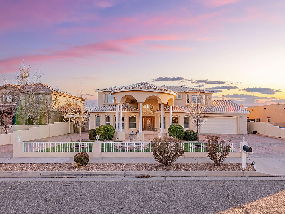 1st image of 2304 La Vista Ct NW