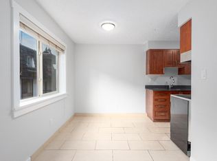 155 E 19th St #1, North Vancouver, BC