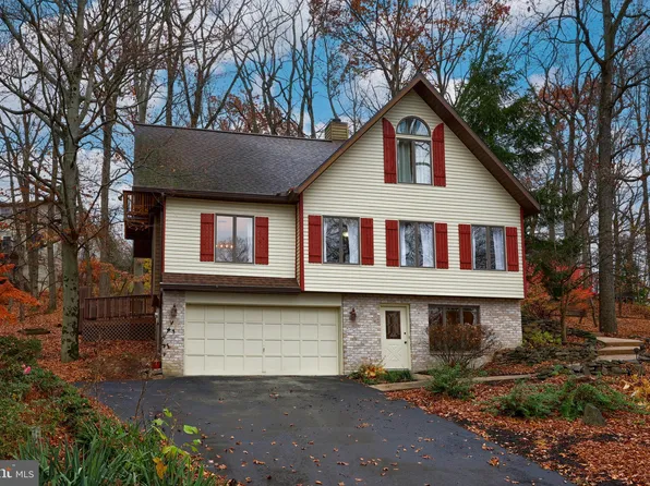 810 Verden Dr, Hummelstown, PA 17036