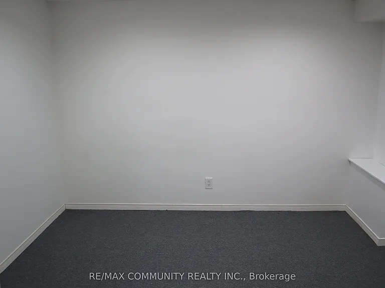 1556 Dellbrook Ave #BASEMENT — Photo 8