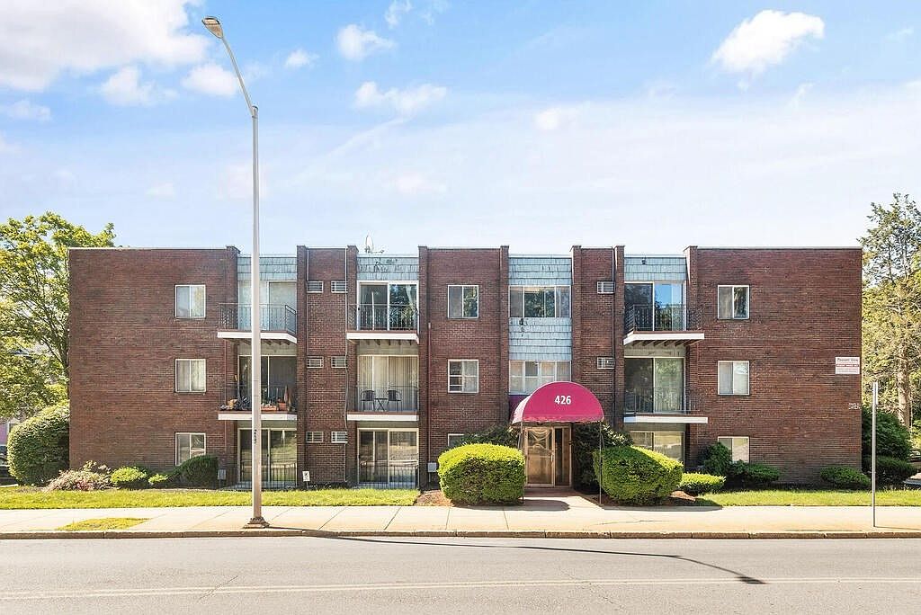 426 Pleasant St APT 1, Malden, MA 02148 Zillow