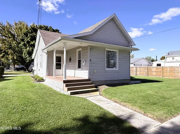 315 N Locust St, Oak Harbor, OH 43449