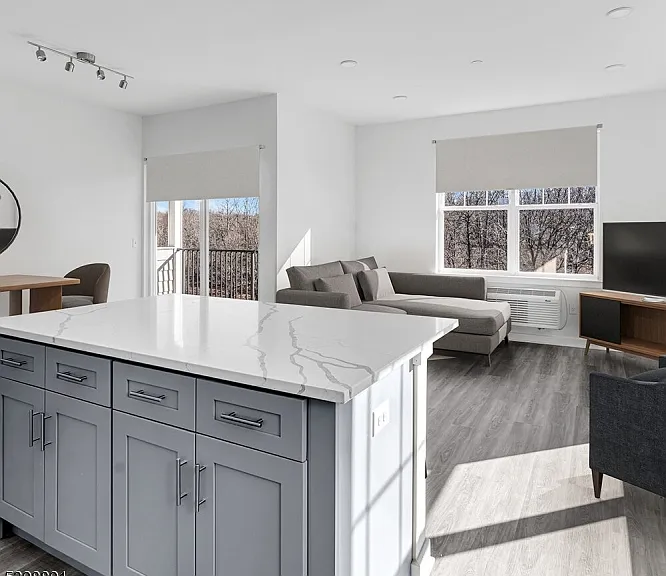 9-9U Two Hellers Ln #1 — Photo 2