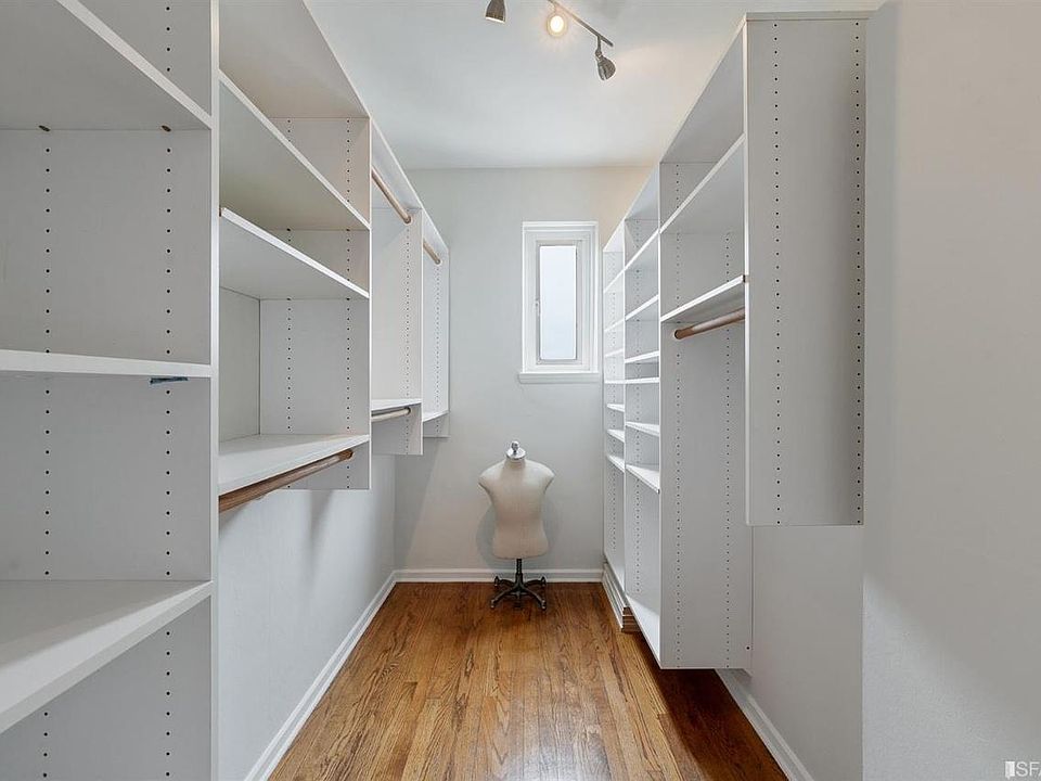 1st image of 1101 Green St #701