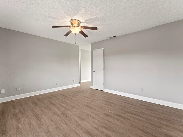 Sea Oats Apartments — Photo 19