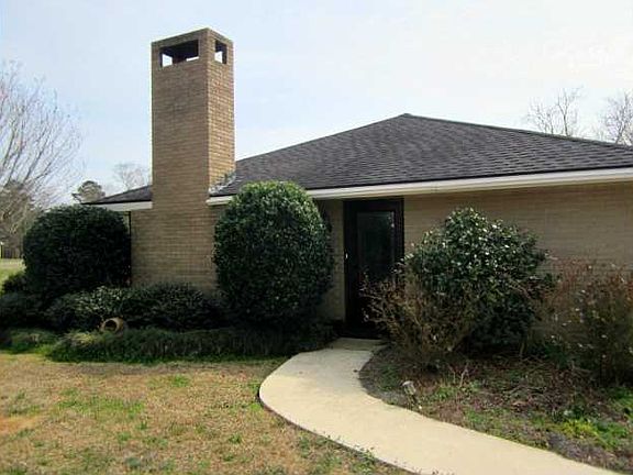 4th image of 1110 Lynnwood Dr