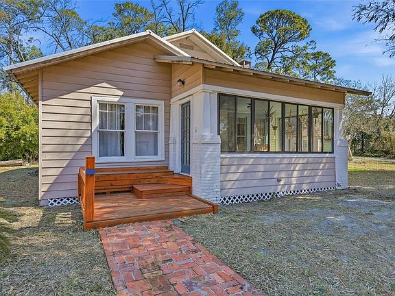 2nd image of 24274 NW 187th Rd