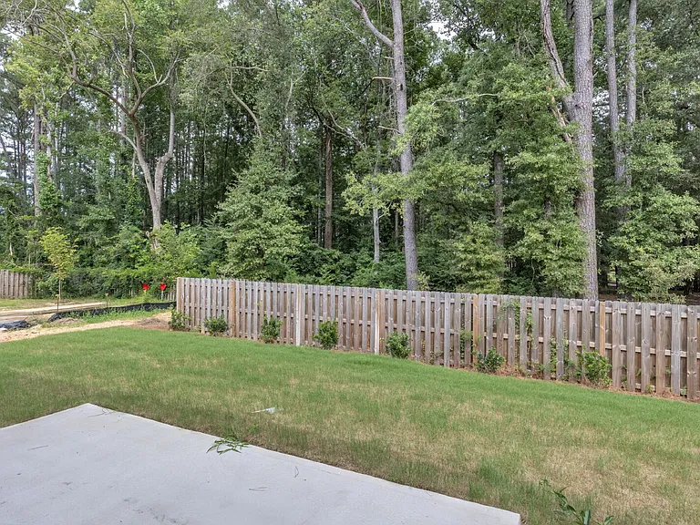 840 McKenzie Park Ter — Photo 41