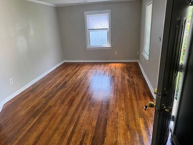 718 King Ave — Photo 2