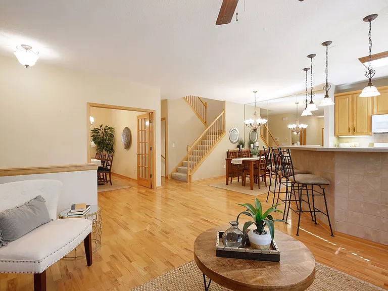 16487 Jarreau Ct — Photo 5
