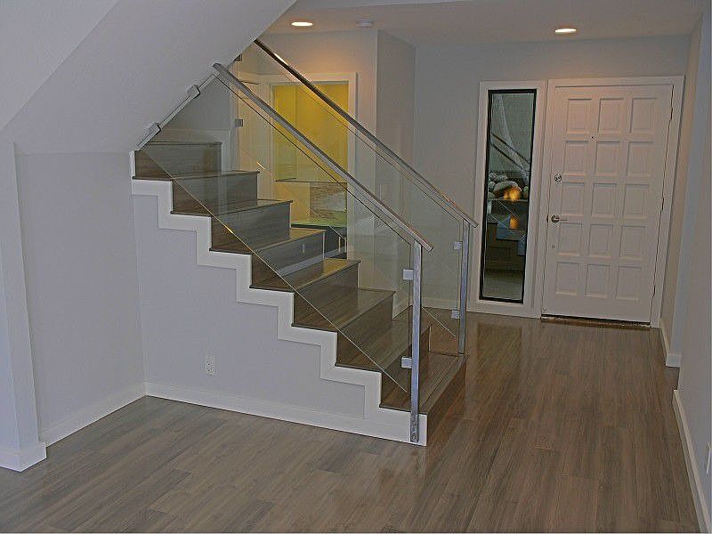 2nd image of 11901 Laurelwood Dr