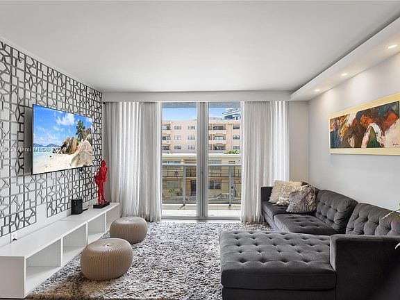 2nd image of 401 69th St APT 212