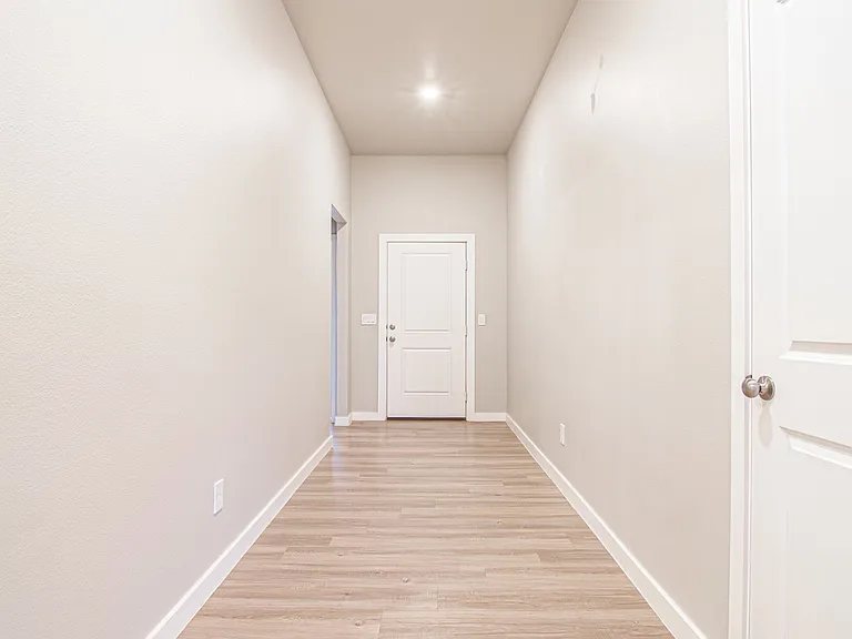 2909 Battle Ave — Photo 4
