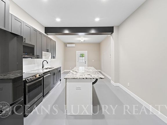 5th image of 337 Rutledge Ave