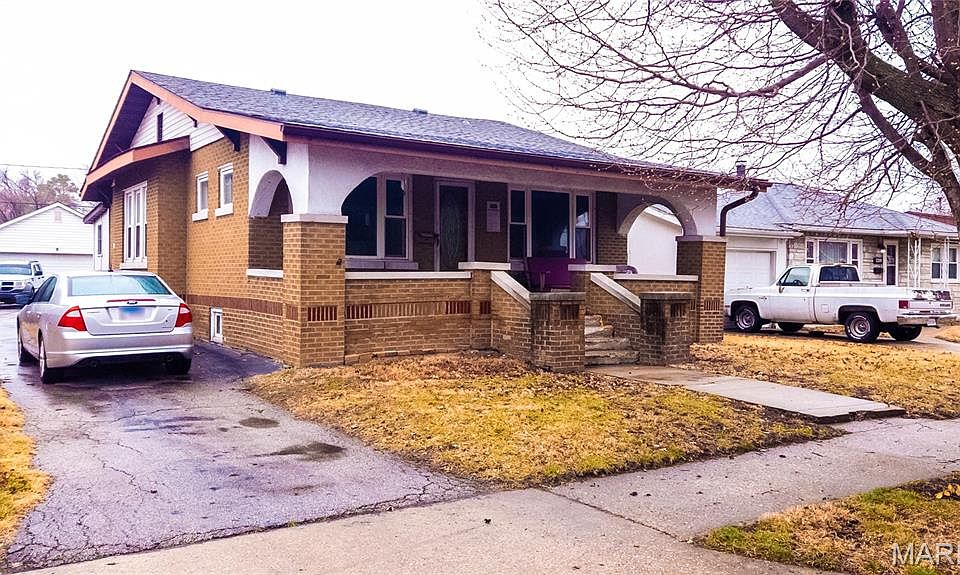 1st image of 2317 Waterman Ave