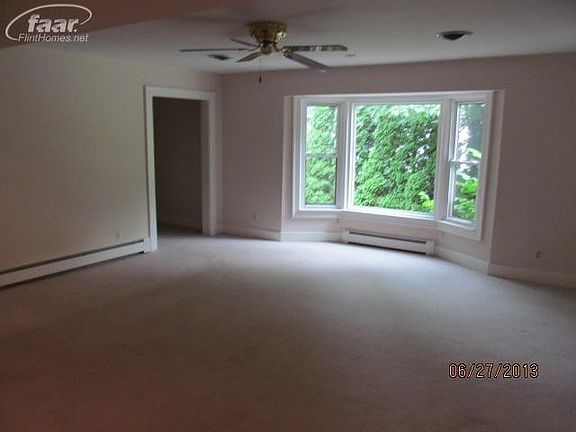 3rd image of 405 W Broad St
