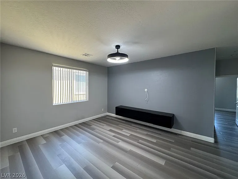 5027 Breaking Dawn Ct — Photo 11