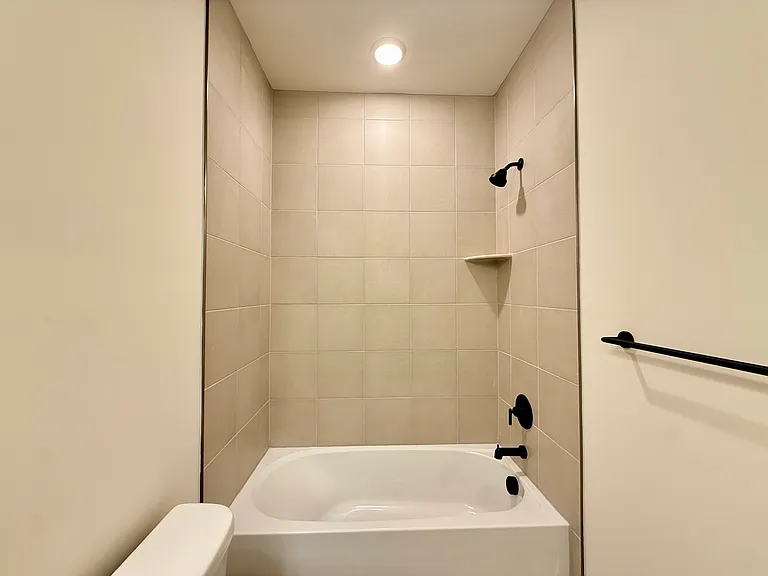 614 Sadie Cir — Photo 18