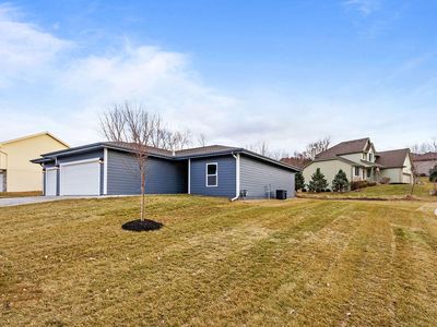 1314 Silver Ln, Crescent, IA, 51526