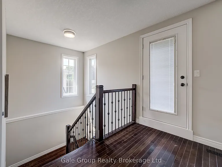 151 Norwich Ave — Photo 15