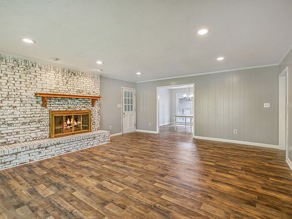 5th image of 2805 Asbury Ln