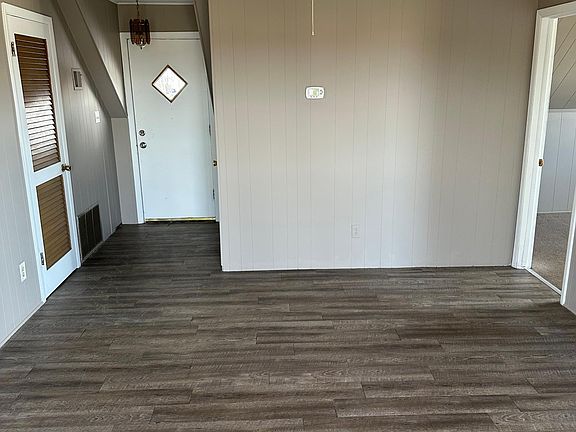 3rd image of 2720 Highway Ave #2