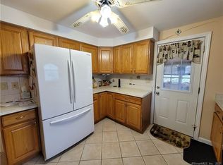 92 Bliss St, East Hartford, CT 06108