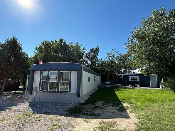8 Albees #3, Lewellen, NE 69147