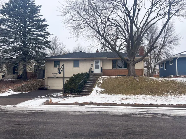 2035 California Ave E, Saint Paul, MN 55119