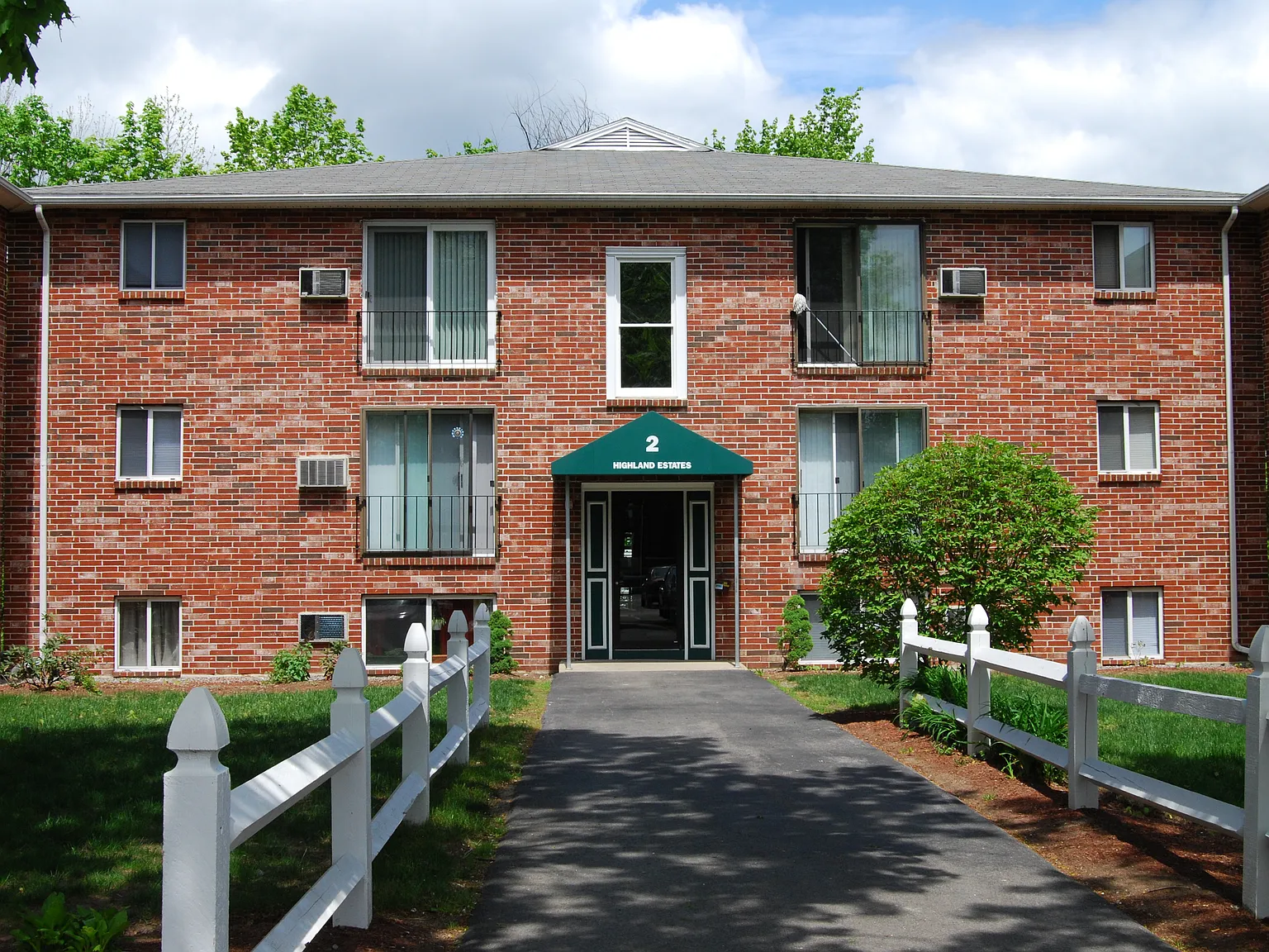 Highland Estates — Photo 1