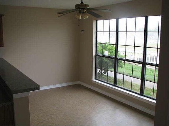 3rd image of 10203 Schaper Dr