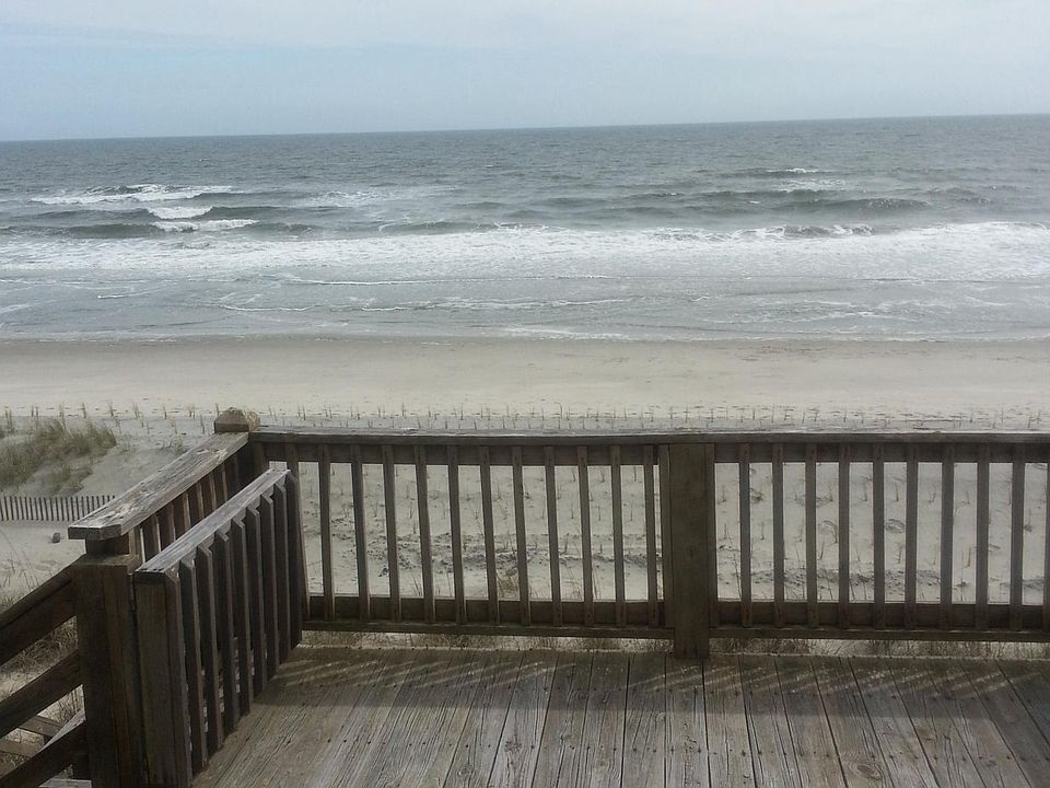1st image of 3929 W Beach Dr