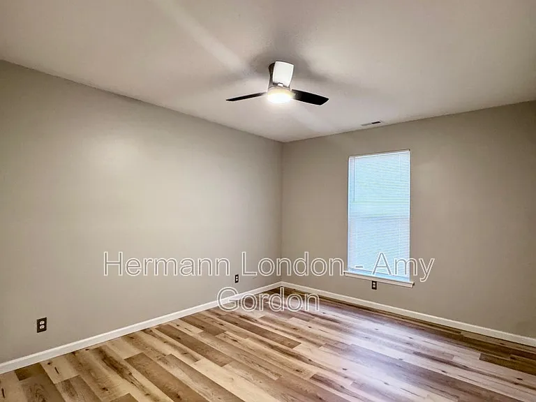 2336 Rutger St #C — Photo 14