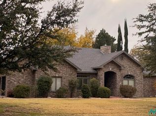 1401 Glasier Dr, Carlsbad, NM 88220