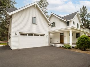 61661 Woodriver Dr #1-2, Bend, OR 97702