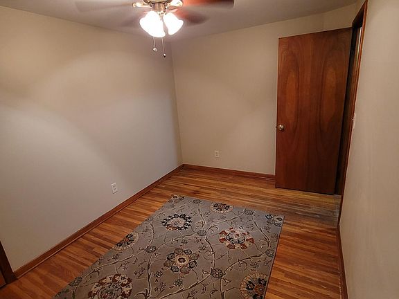 4th image of 28 Joseph St #1