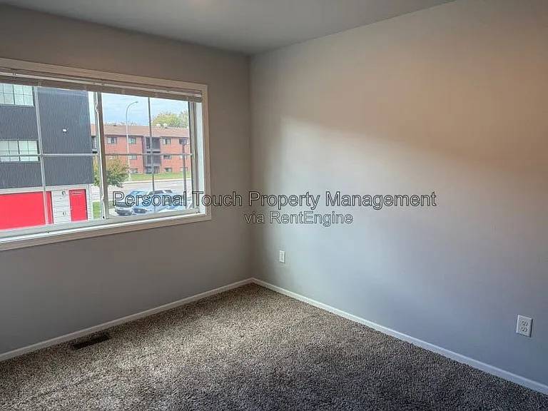 808 7th Ave S #6 — Photo 9
