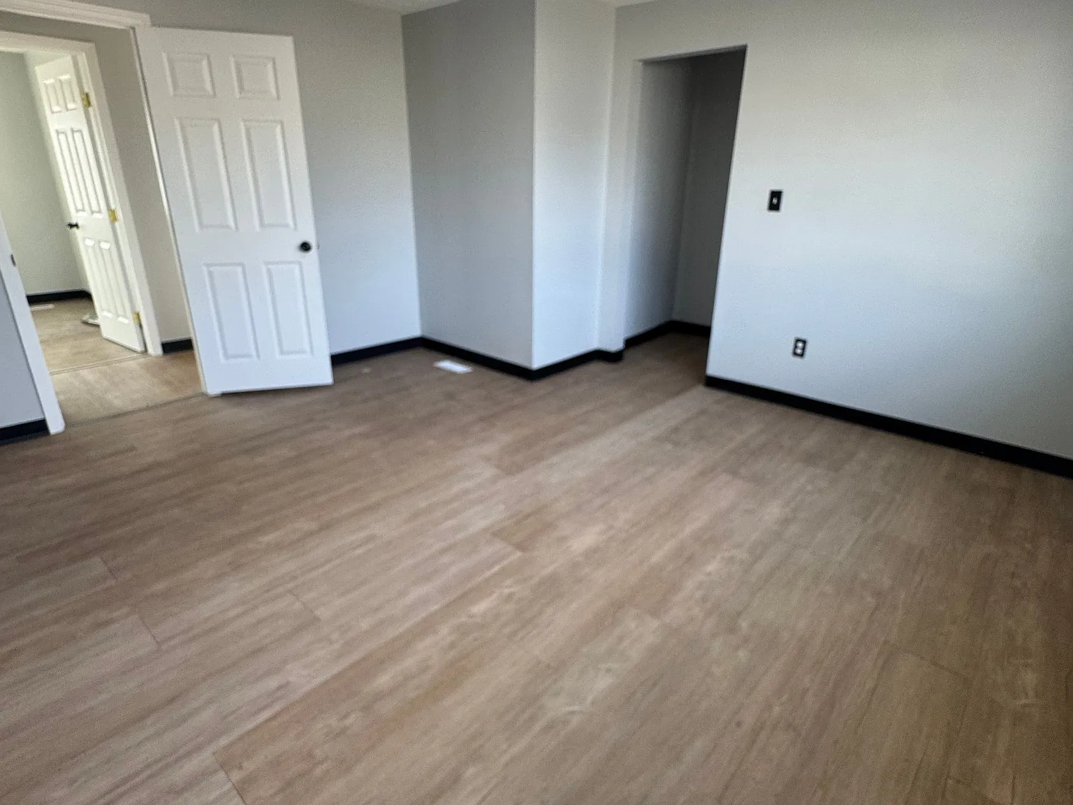 4 bed, 2.0 bath, $1,700 — Photo 4
