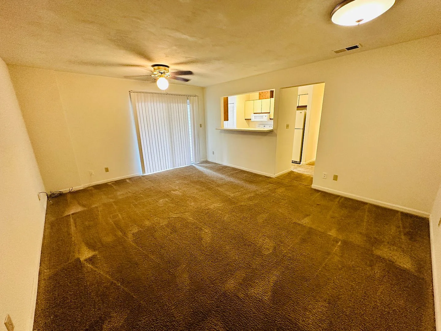 3 Bedroom 2 Bath Condo — Photo 3