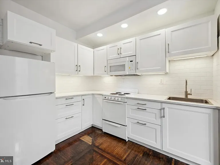 1815 Pine St #3R — Photo 4